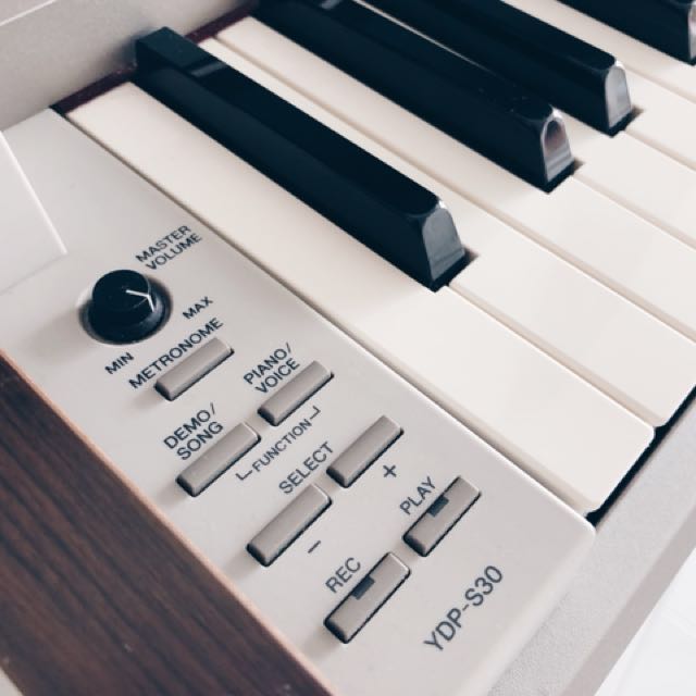 Yamaha YDPS30 Digital Piano, Hobbies & Toys, Music & Media, Musical
