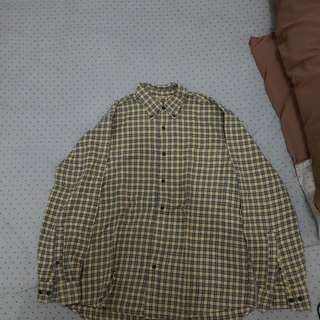 Kemeja flannel uniqlo