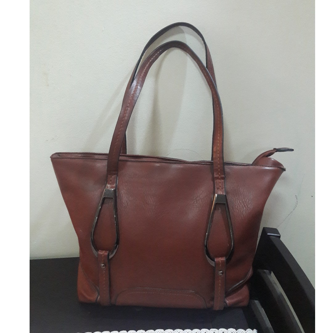 bata handbags with price