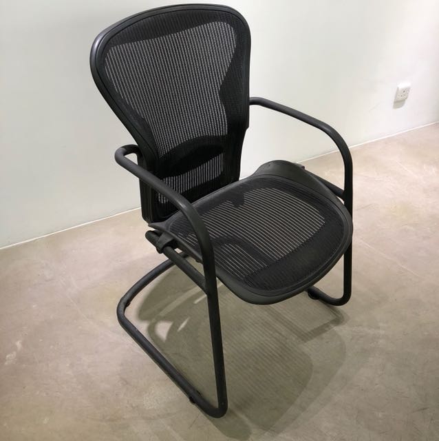 Herman miller aeron side chair best sale