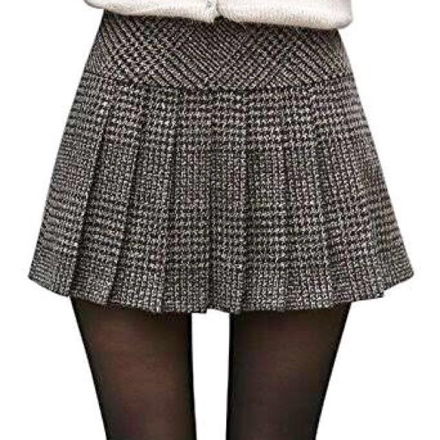 Japanese Style Plaid Skirt (Category: Skirts) located in Quezon City. Submitted by chicpreppy (Listing ID 150726849, Image 1). Description: Used once in my trip in Japan Garterized Fits S-M frames In excellent condition #hello2018.