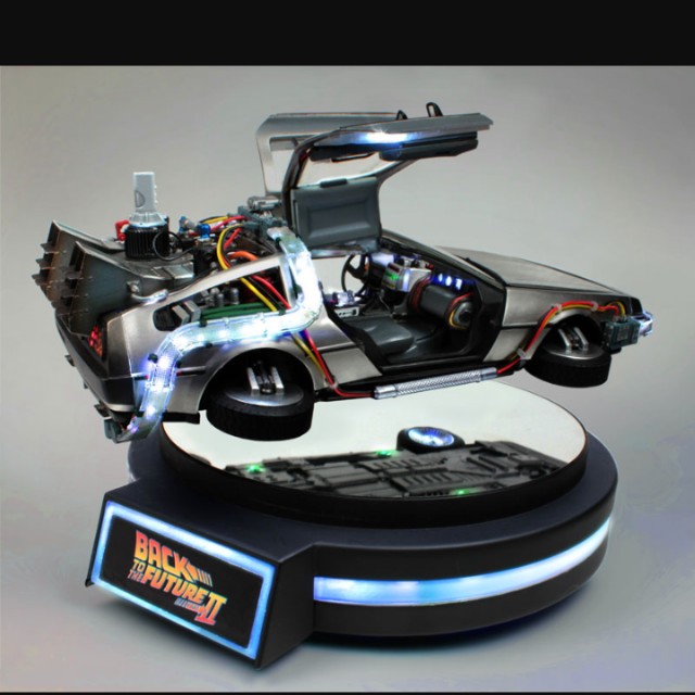 floating delorean toy