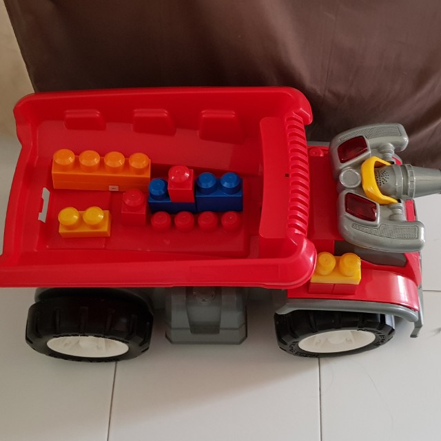 mega bloks fire truck ride on