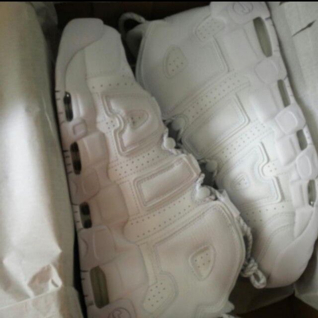 nike uptempo triple white