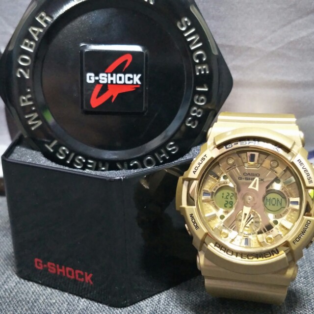 G shock hotsell gold original