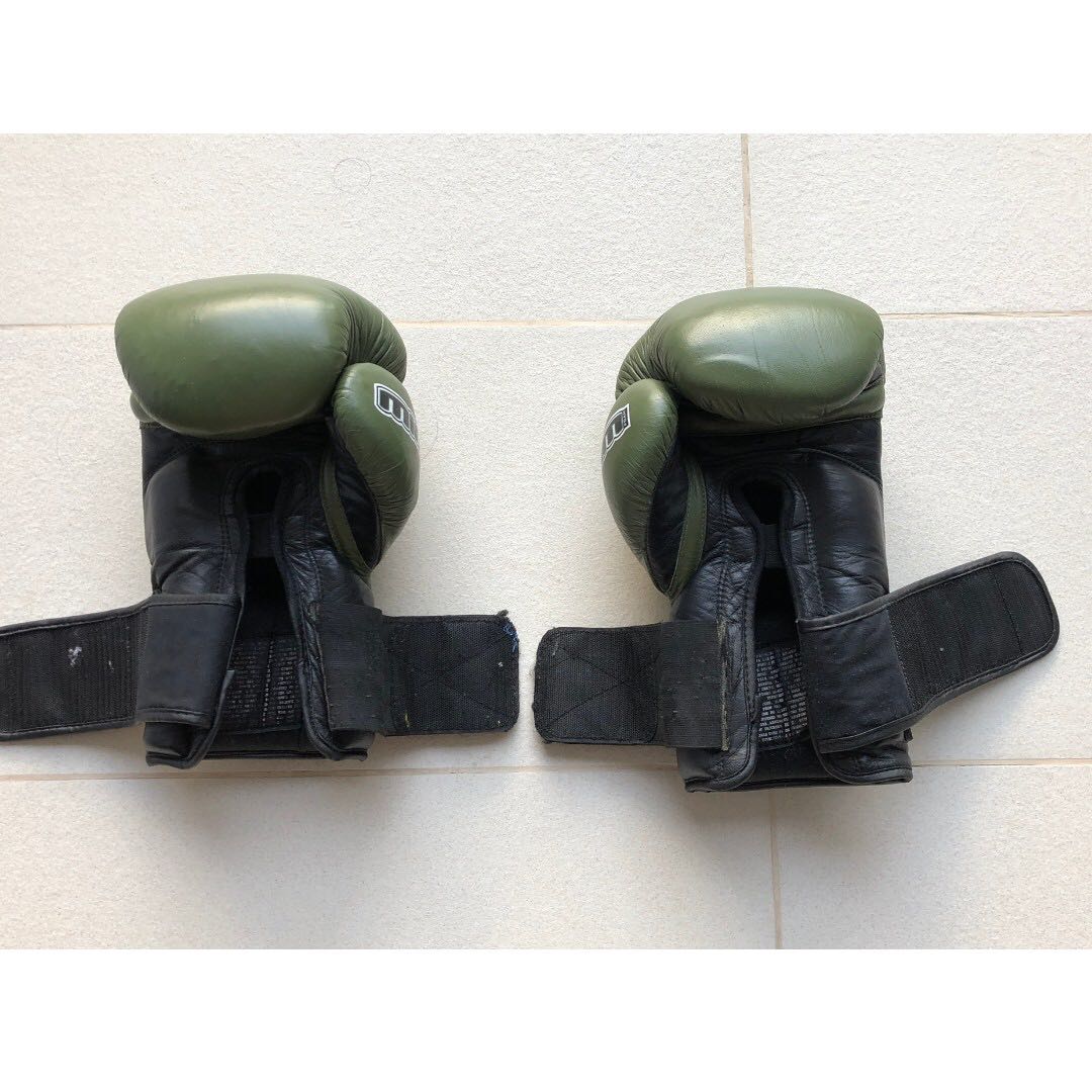 Ring To Cage Deluxe MiM-Foam Sparring Gloves - Hook&Loop/Elastic Cuff