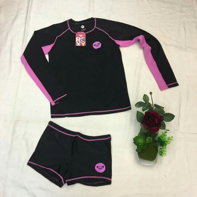ROXY RASHGUARD SET, Women's Fashion, Swimwear, Rash guard on Carousell