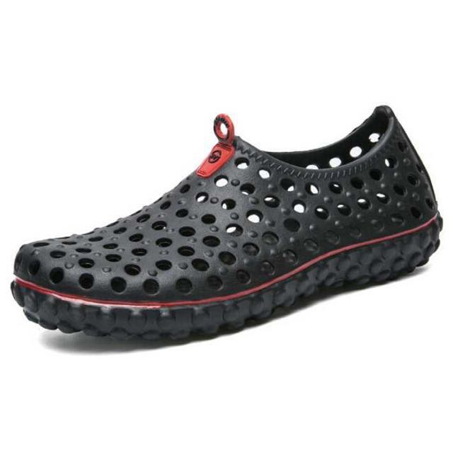 Sepatu Karet Slip On Unisex Mirip Crocs Sepatu Running Fesyen Pria Sepatu Sandal Di Carousell