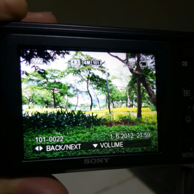 Sony Cybershot DSC-S5000 (Category: Voice Recorders) located in Mandaluyong City. Submitted by mayih (Listing ID 137872544, Image 3). Description: Freebie we got from our Sony TV. Battery operated. No damage; No scratches..