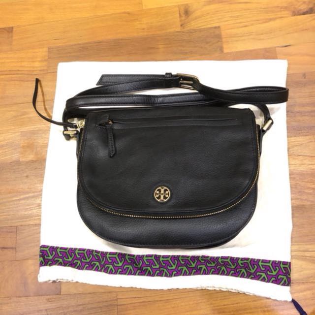 Tory Burch Brody Saddle Bag, Women's Fashion, Bags & Wallets, Cross-body  Bags on Carousell
