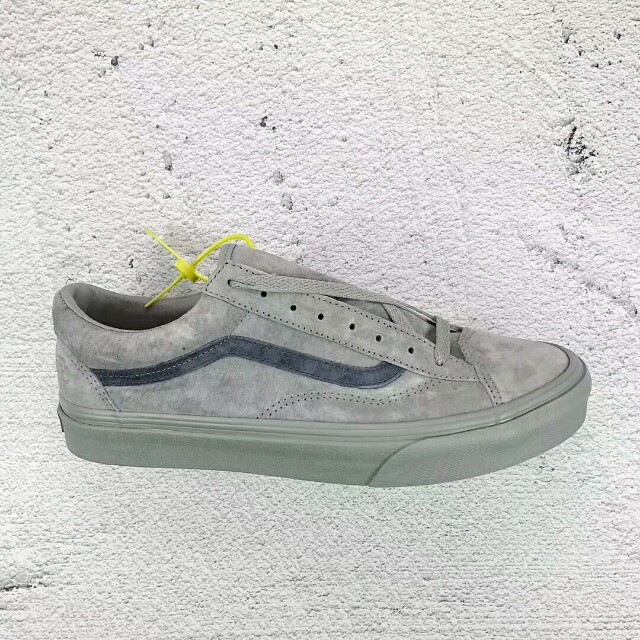 vans style 36 x reigning champ