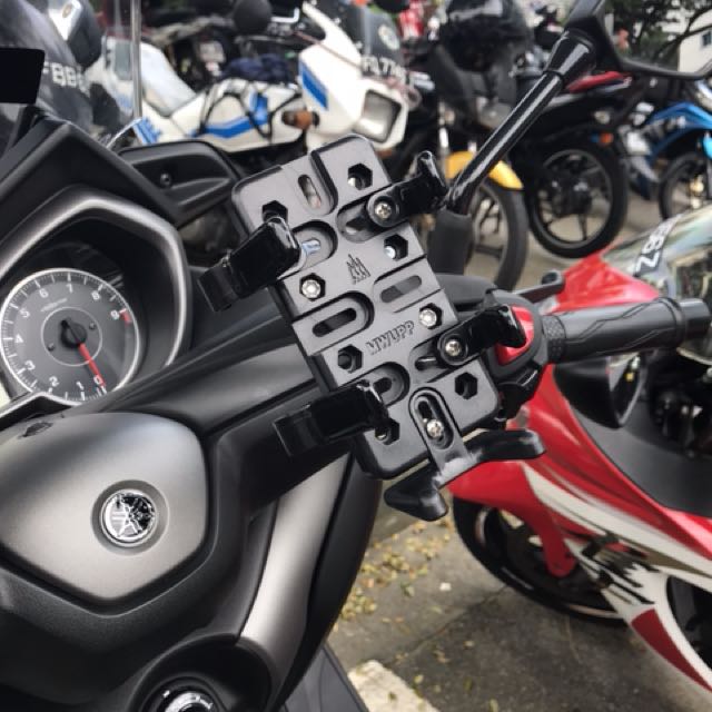 Yamaha Xmax 300 Mwupp Finger Grip Handphone Holder Motorcycles Motorcycle Accessories On Carousell