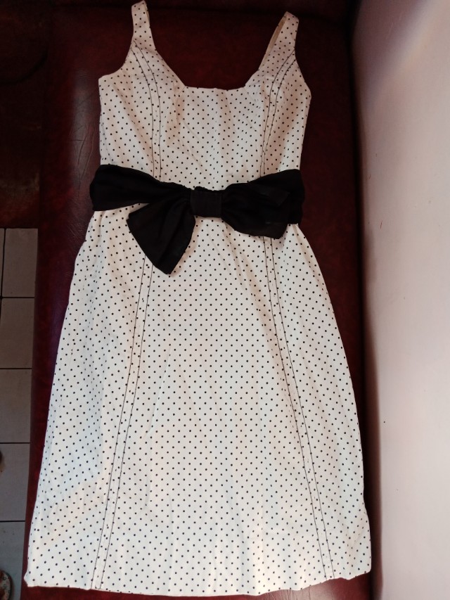 Zara Polkadot Dress (Category: Dresses) located in Caloocan City. Submitted by zipporahph (Listing ID 150722766, Image 1). Description: 🌼Other details: detachable ribbon 🌈Make an offer if you are 100% sure 📲Fill up and send the Order Form: Name/Address/Contact No./Mode of Payment (BPI,BDO,GCash)/Date of Payment. -------------------------------------------------- 🌻All items are preloved. Flaws are stated if theres any🌻 -----------------------