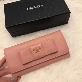 Authentic Pink Prada Wallet Authentic Pink Prada Wallet