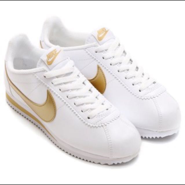 現貨 全新正品nike Cortez阿甘鞋 白底金勾 海外限定皮革款 她的時尚 鞋子在旋轉拍賣