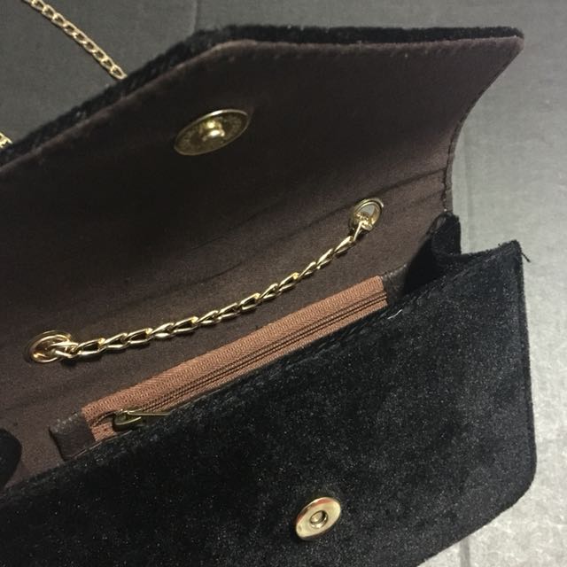 Black Velvet Gold Chain Sling Bag, Women's Fashion, Bags & Wallets