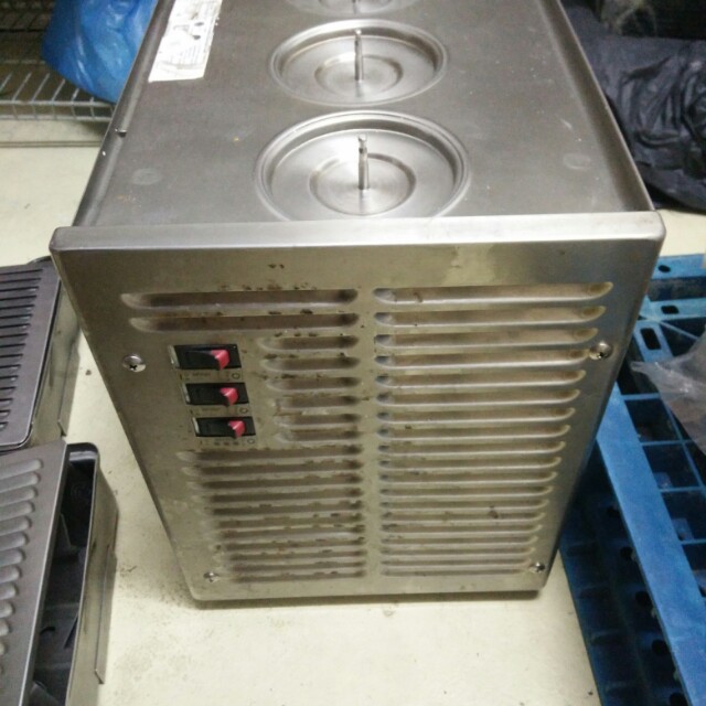 Crathco juice dispenser, Furniture & Home Living, Kitchenware