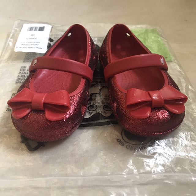 girls red glitter shoes