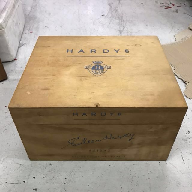 hardys box wine