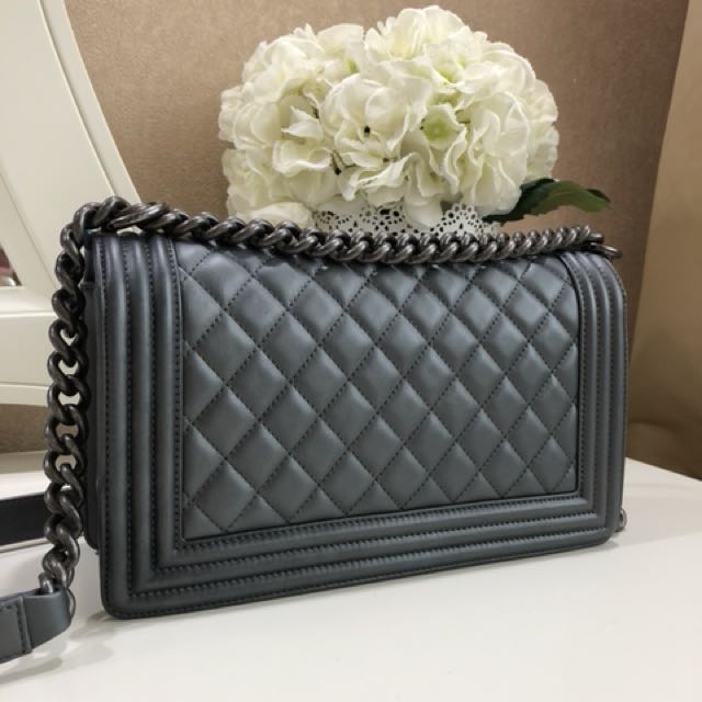 Sydney's Fashion Diary: Unboxing my latest bag :: Chanel Cruise 2022  Collection