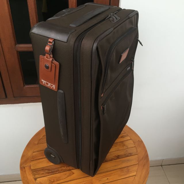 Tumi Alpha 2 Two Wheeled Carry On Style Number 22922ES2 Barang Mewah Tas Dompet di Carousell
