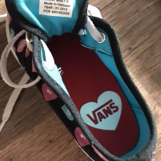 Girls discount turquoise vans
