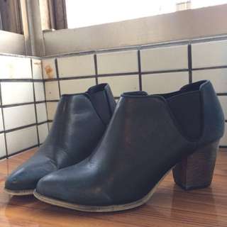 短靴 跟鞋 靴子 皮靴