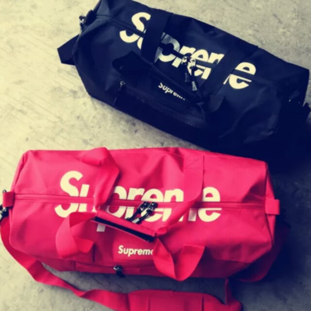 Brand new with tag supreme Duffle Bag gym bag Sports Equipment
