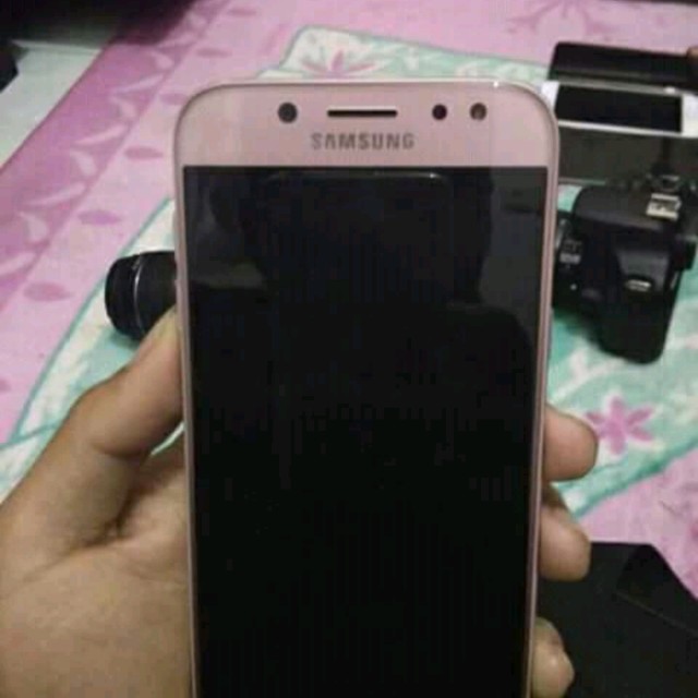 Samsung j5 pro rose gold deals