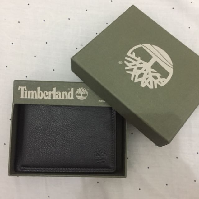 TIMBERLAND PASSCASE WALLET (100% NEW AND ORIGINAL GUARANTEED), Fesyen Pria,  Tas \u0026 Dompet , Dompet di Carousell