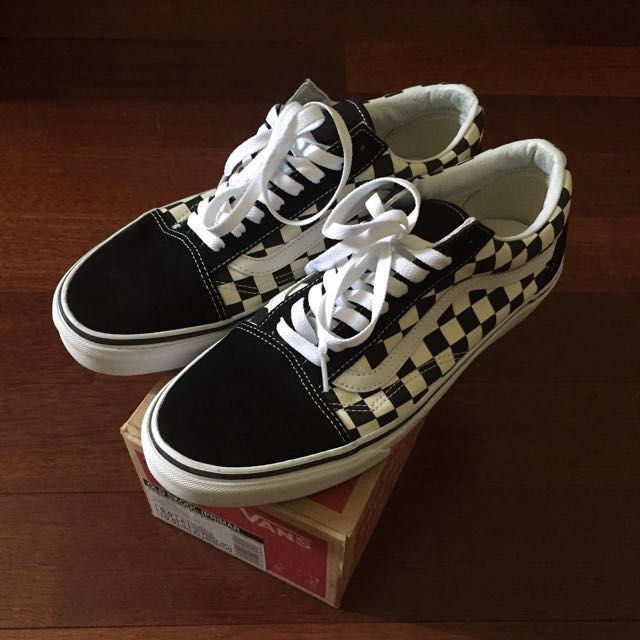 Vans Old Skool Primary Check Men S Fashion Footwear On Carousell