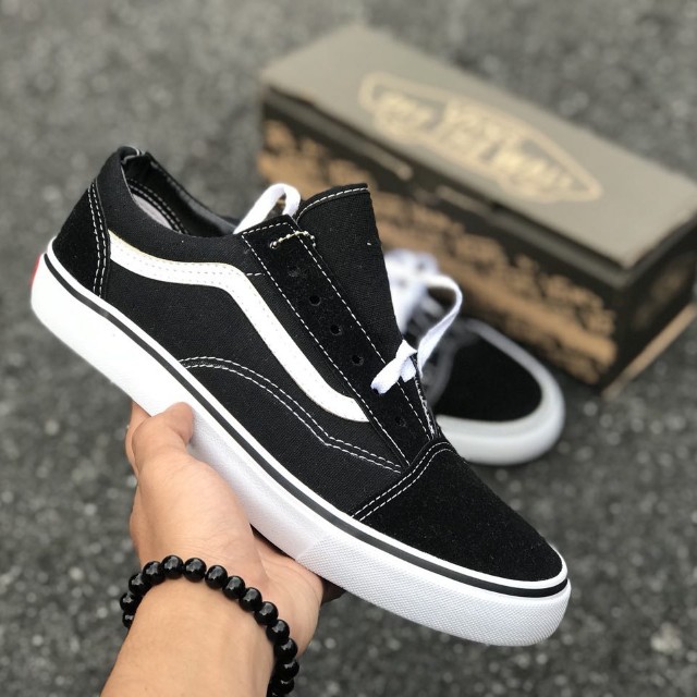 Old skool bw store
