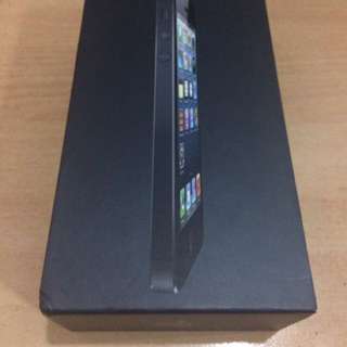 iPhone 5 Box and Manual 64gb Space Grey
