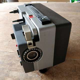 SPECTO Working 16mm Film Projector with 2 Big Shiny Metal Film