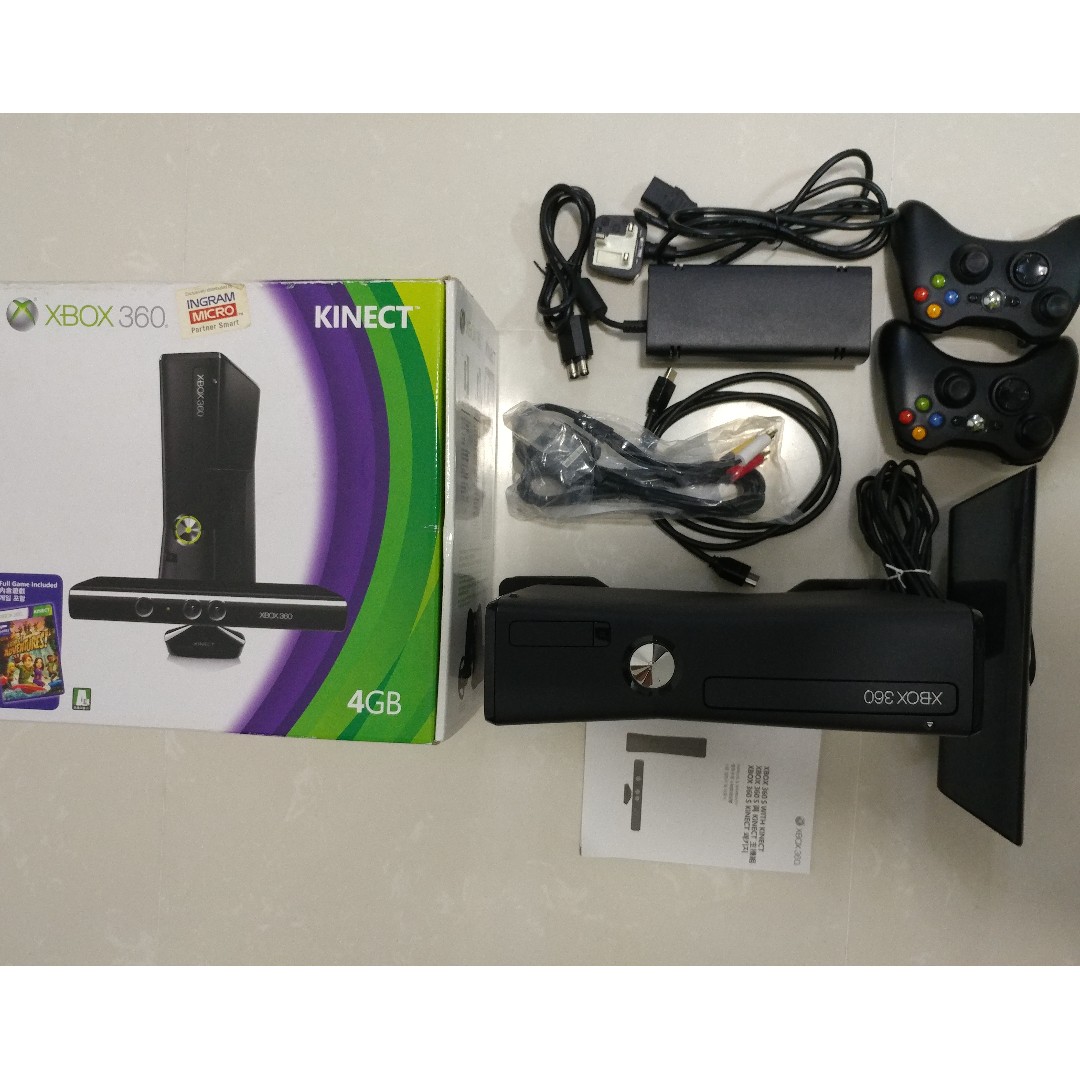 Microsoft Xbox 360 Slim, Model 1439, 4GB - Fire sale, Video Gaming, Video  Game Consoles, Xbox on Carousell