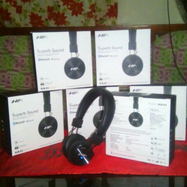 Nia X3 Bluetooth Headset Works With Nia Connect App Black Electronics Audio On Carousell