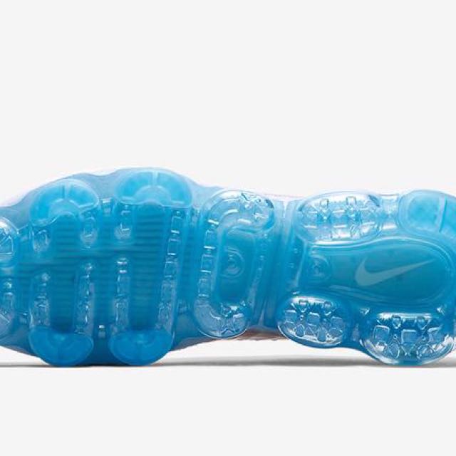 nike vapormax explorer light