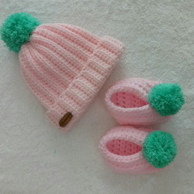 Satu Set Topi Dan Sepatu Bayi Rajutan Hand Made Bayi Anak Baju Bayi Di Carousell