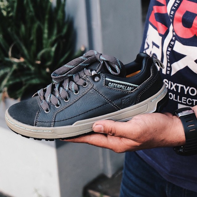 Sepatu Caterpillar Casual Untuk Wanita Sangat Nyaman Dipakai Jarak Jauh Fesyen Wanita Sepatu Di Carousell