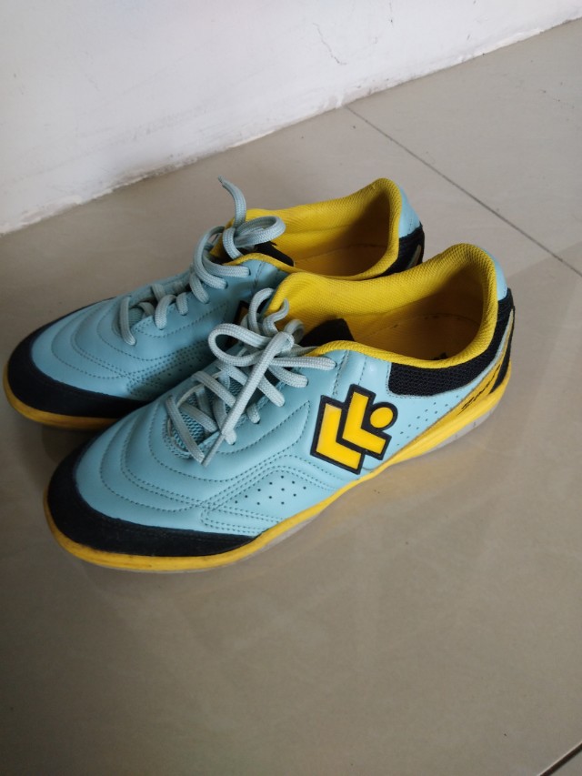 Sport Shoes Futsal