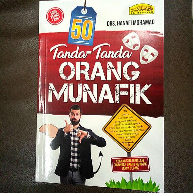 Tanda Tanda Orang Munafik Books Stationery Books On Carousell