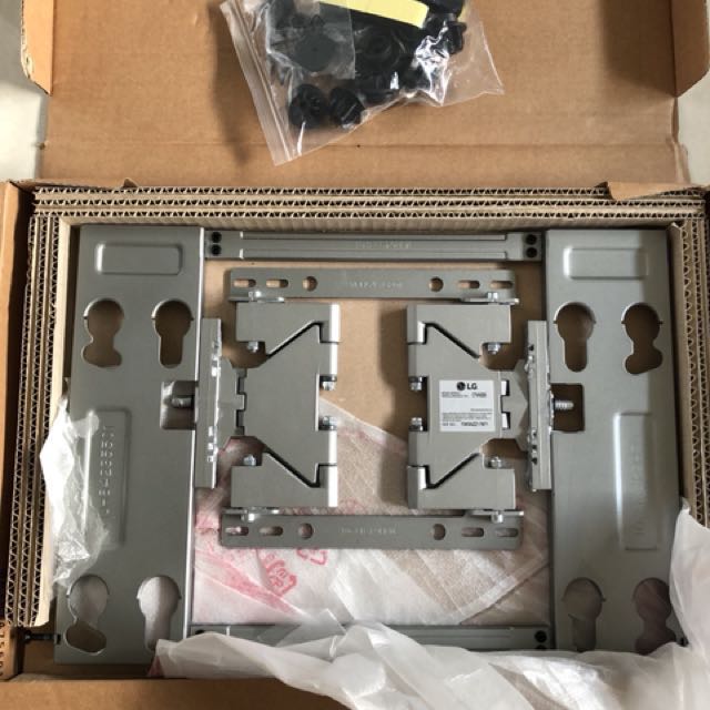 TV wall Bracket (Category: TV Parts & Accessories) located in Singapore. Submitted by yangfred (Listing ID 148112521, Image 1). Description: Brand new Slim LG wall bracket. Pickup at Punggol.