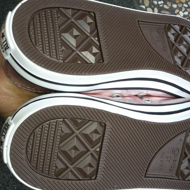 converse rose gold 37