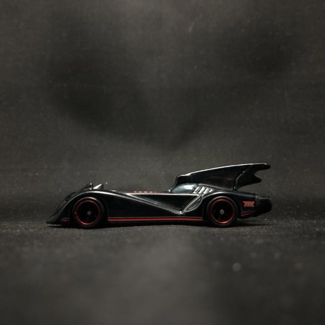 hot wheels batmobile sth