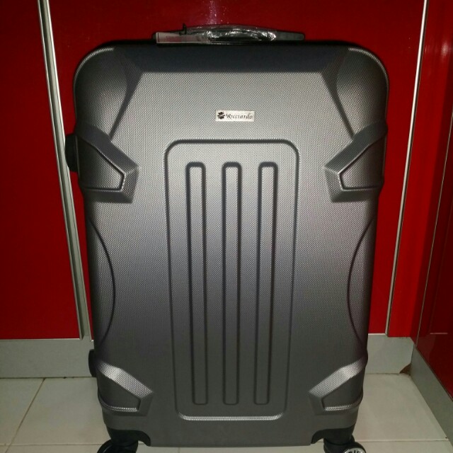 ricciardo luggage price