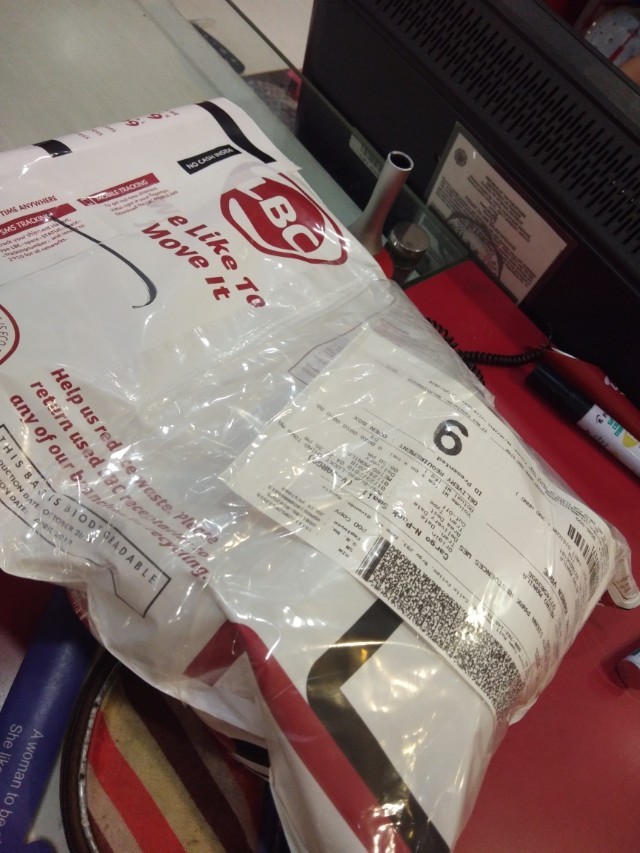 proof of shipping (Category: Community) located in Manila. Submitted by vanestyle (Listing ID 151574248, Image 1). Description: this is ny proof if shipping and legitemcy. 😇😇.