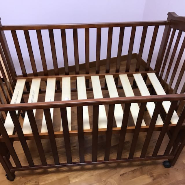 baby one baby cot