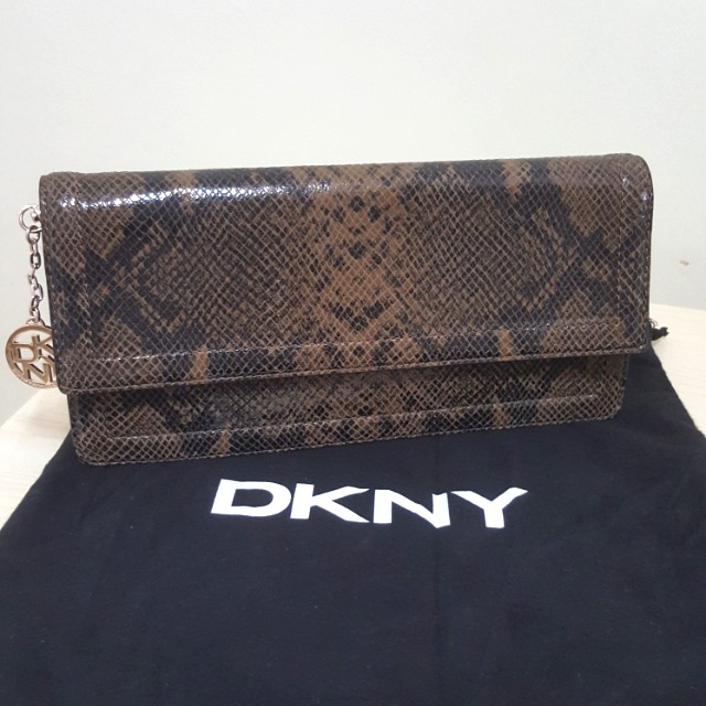 DKNY Clutch Bag (no sling), Luxury, Bags & Wallets on Carousell