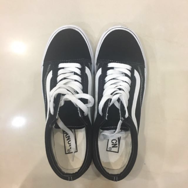 vans duplicate shoes