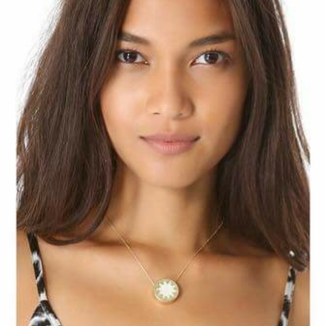 House Of Harlow 1960 Pearl Sunburst Stud Earrings And Necklace House Of Harlow 1960 Pearl Sunburst Stud Earrings And Necklace Women S Fashion Jewelry On Carou